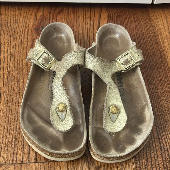Birkenstock Women Gizeh Metallic Gold Sandals sz 38 7.5 Regular - Picture 2 of 6
